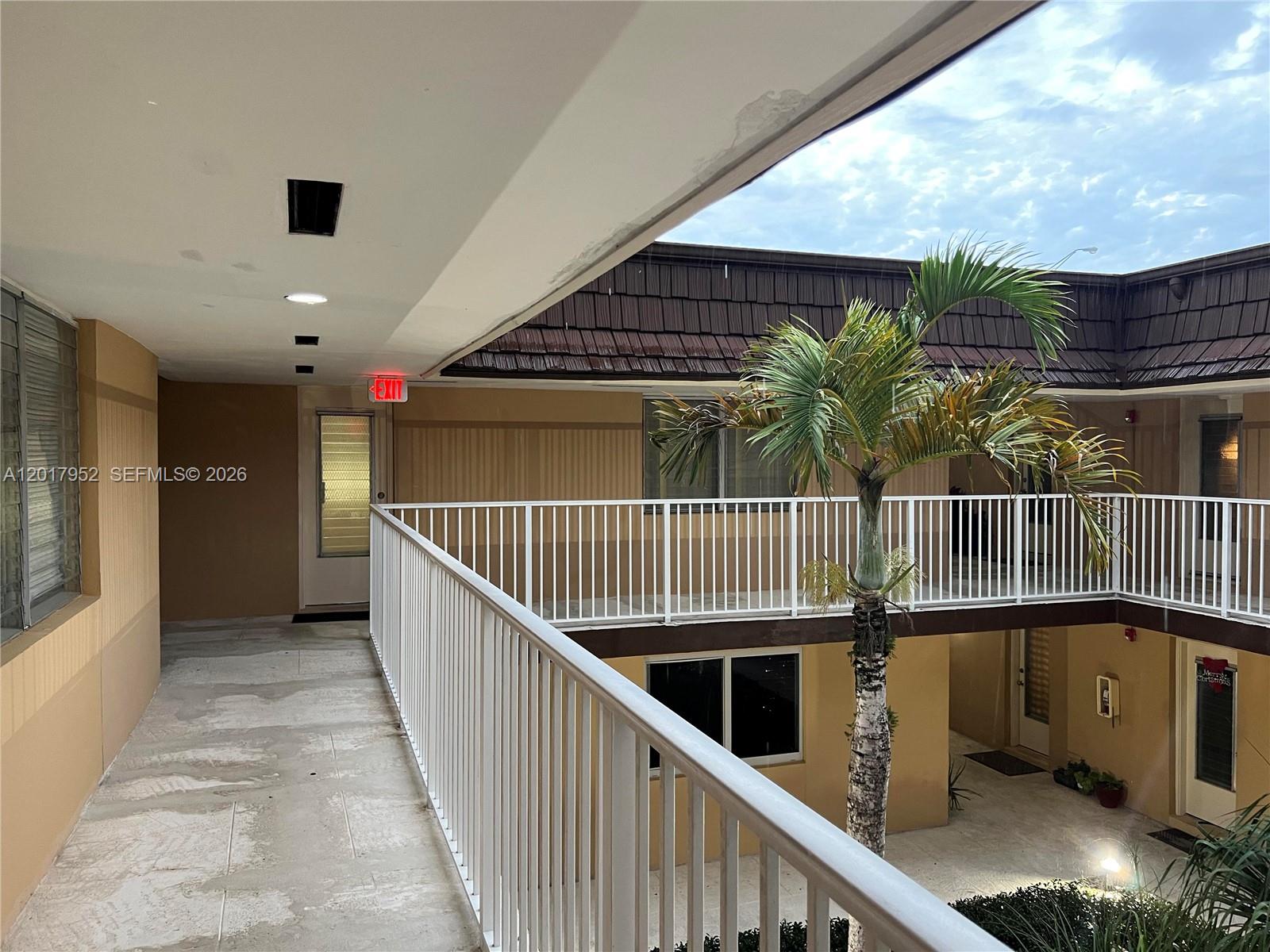 LAKEVIEW GARDENS CONDO - Residential
