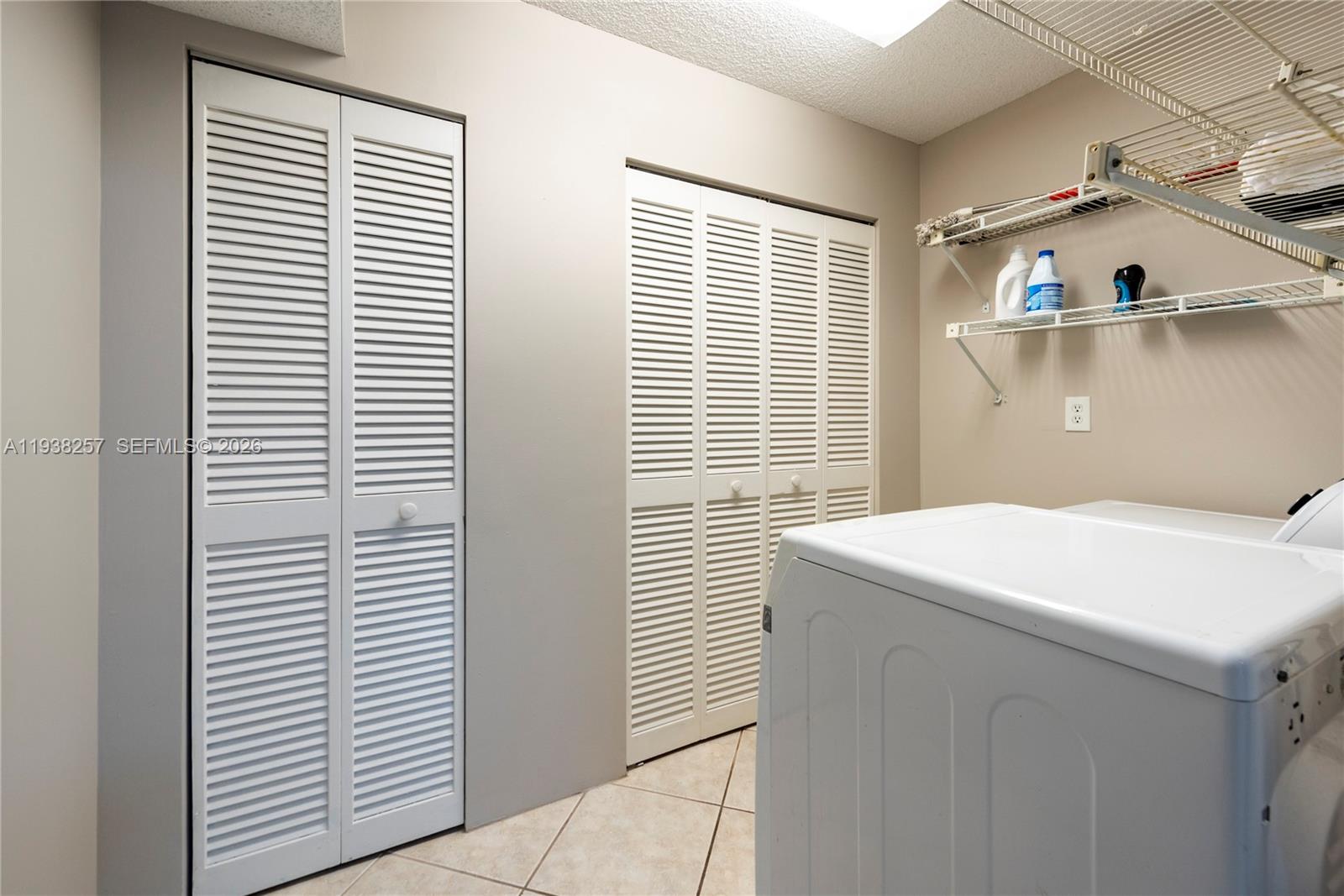 LAKES OF CARRIAGE HILLS - Residential