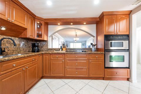 4975 E Sabal Palm Blvd 309 Tamarac FL 33319