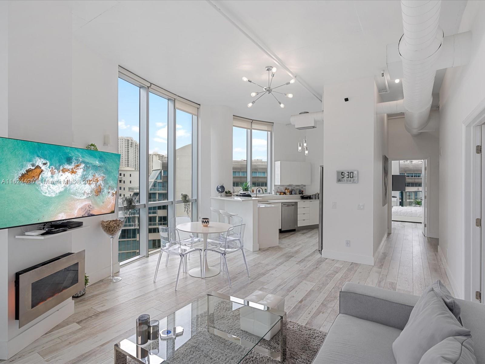 3029 NE 188th St 725