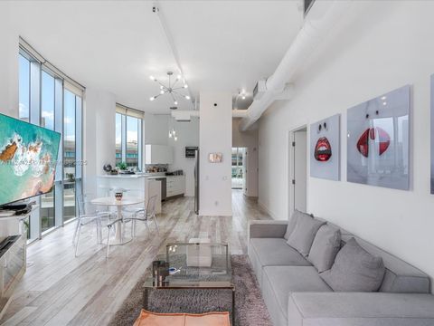 3029 NE 188th St 725 Aventura FL 33180