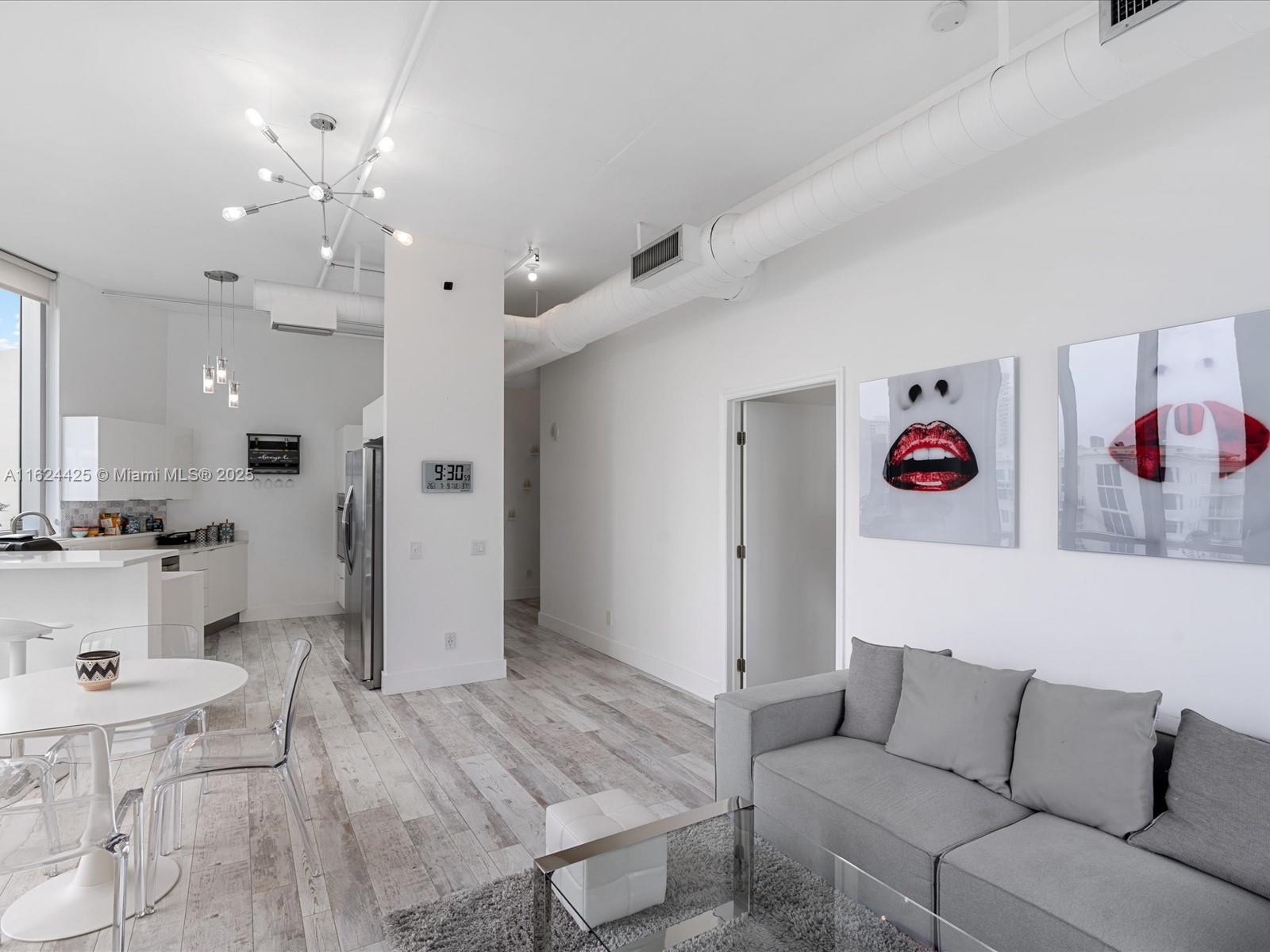 3029 NE 188th St 725