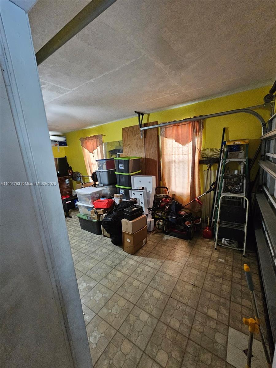 SUNRISE GOLF VILLAGE SEC - Residential