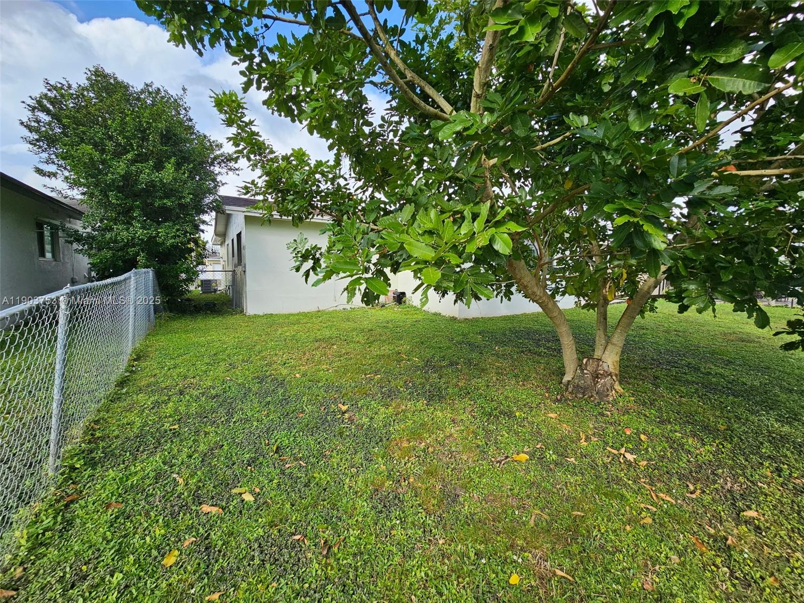 SUNRISE GOLF VILLAGE SEC - Residential