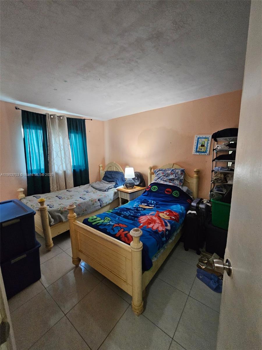 SUNRISE GOLF VILLAGE SEC - Residential