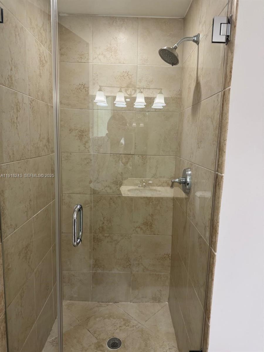 1300 PONCE CONDO - Residential Lease