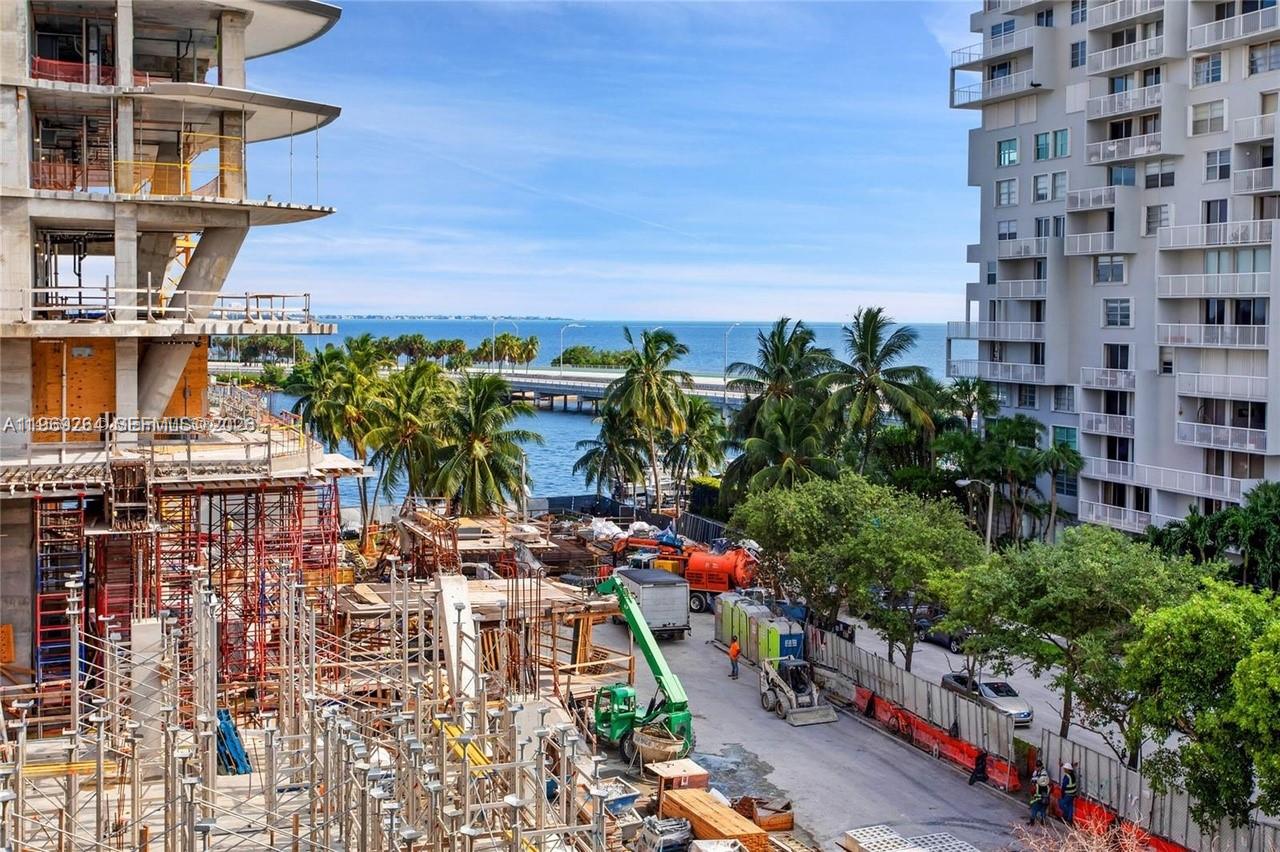 BRICKELL 25 CONDO - Residential