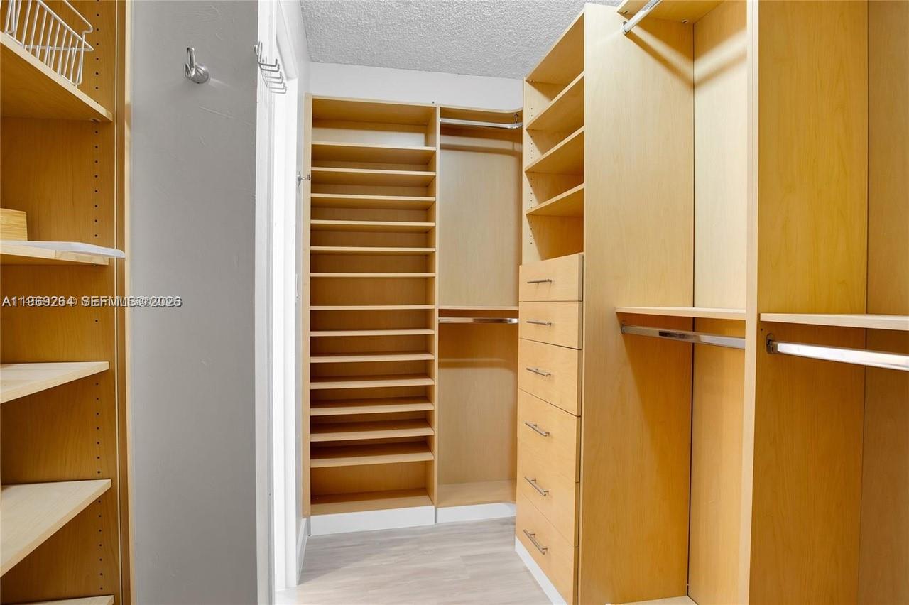 BRICKELL 25 CONDO - Residential