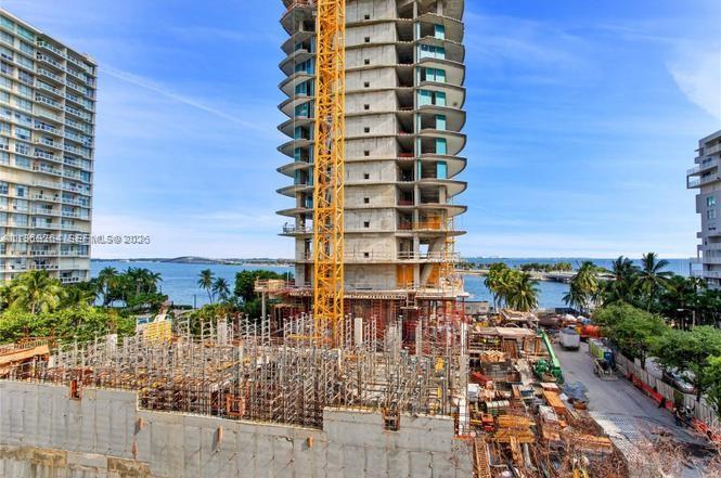 BRICKELL 25 CONDO - Residential