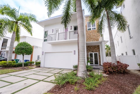 Photo of 8340 NW 33 Terrace, Doral, FL 33122 (MLS # A12082646)