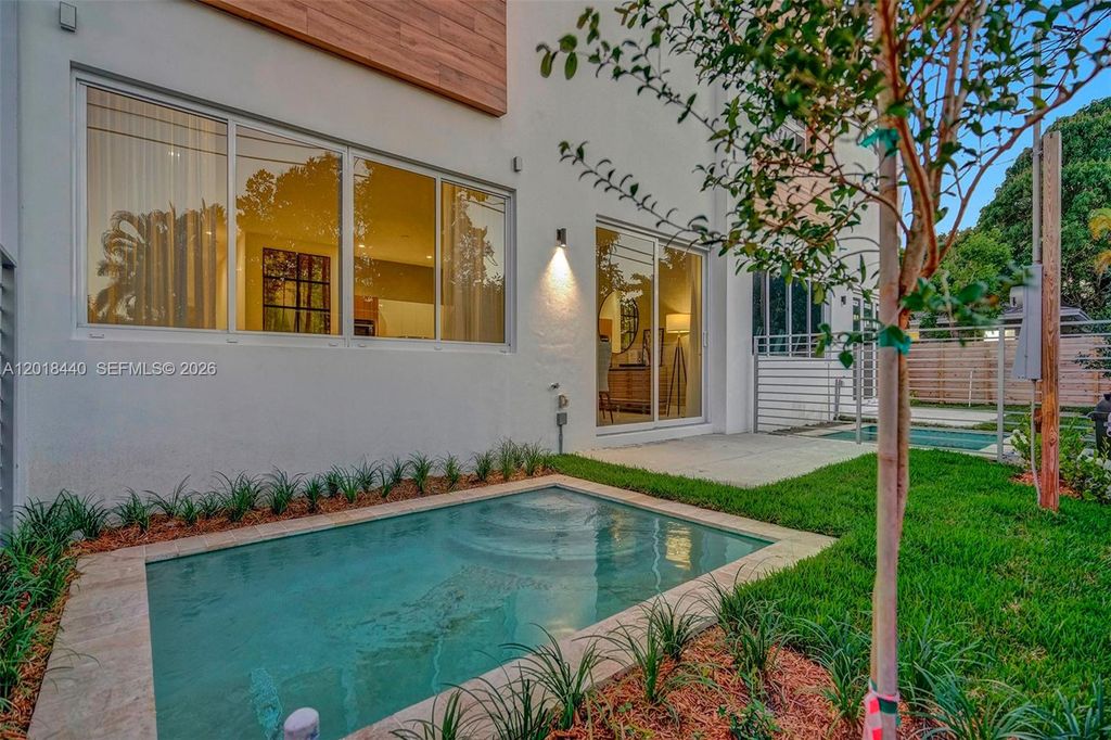 Photo of 1801 NE 13th St #1829, Fort Lauderdale, FL 33304 (MLS # A12018440)