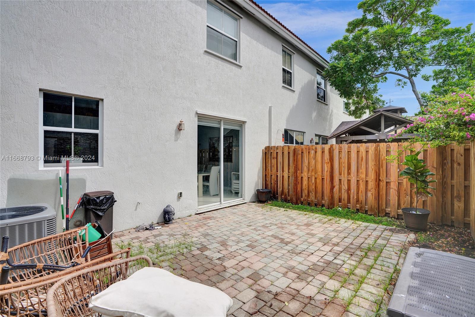 IVES DAIRY TOWNHOMES - Residential Lease