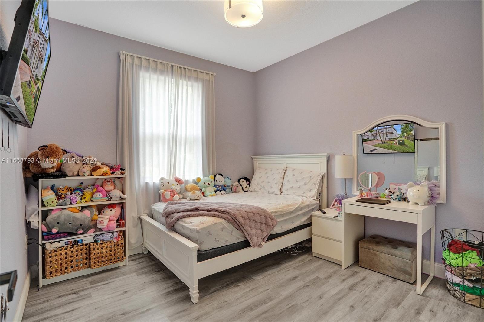 IVES DAIRY TOWNHOMES - Residential Lease