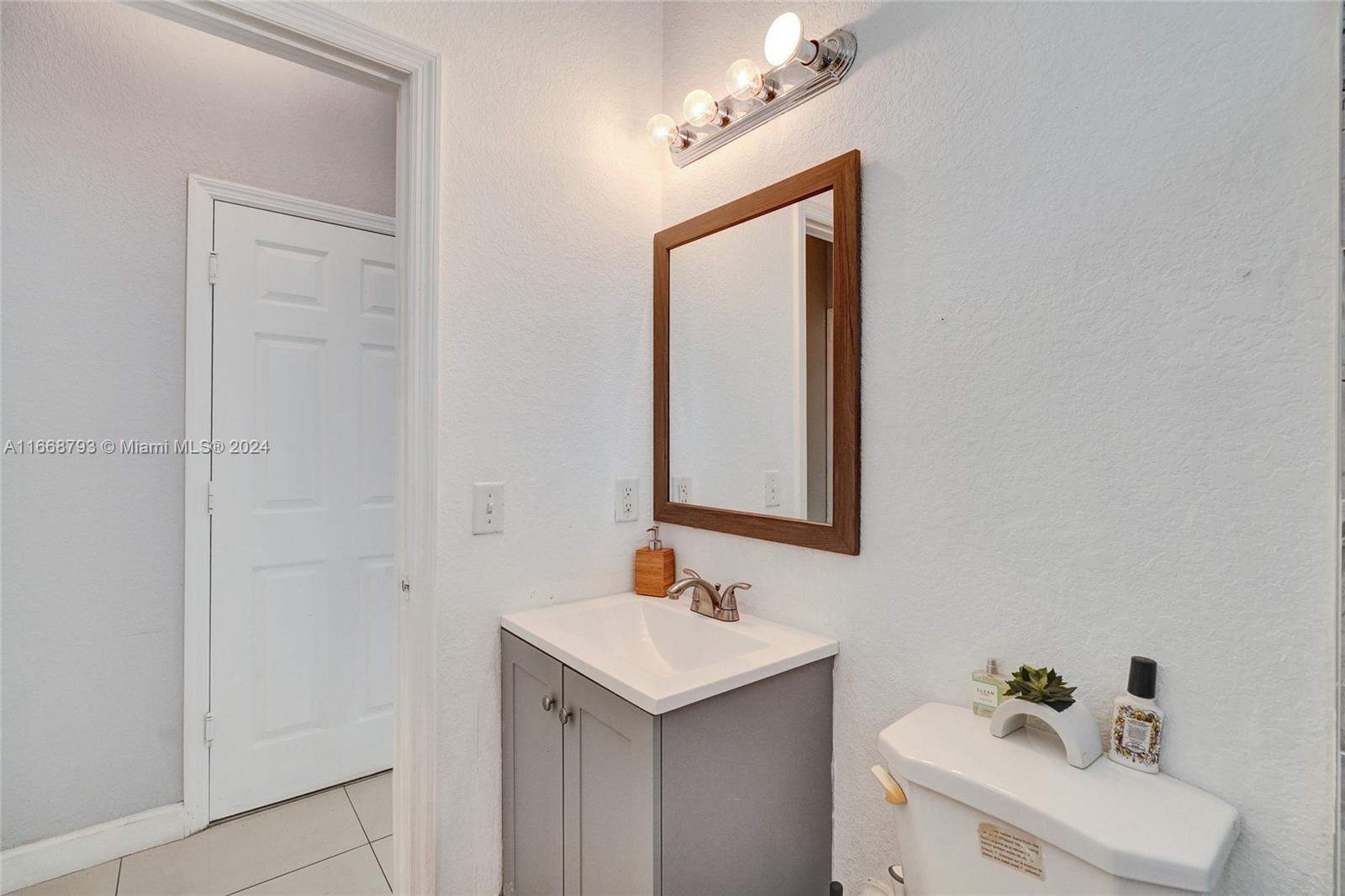 IVES DAIRY TOWNHOMES - Residential Lease