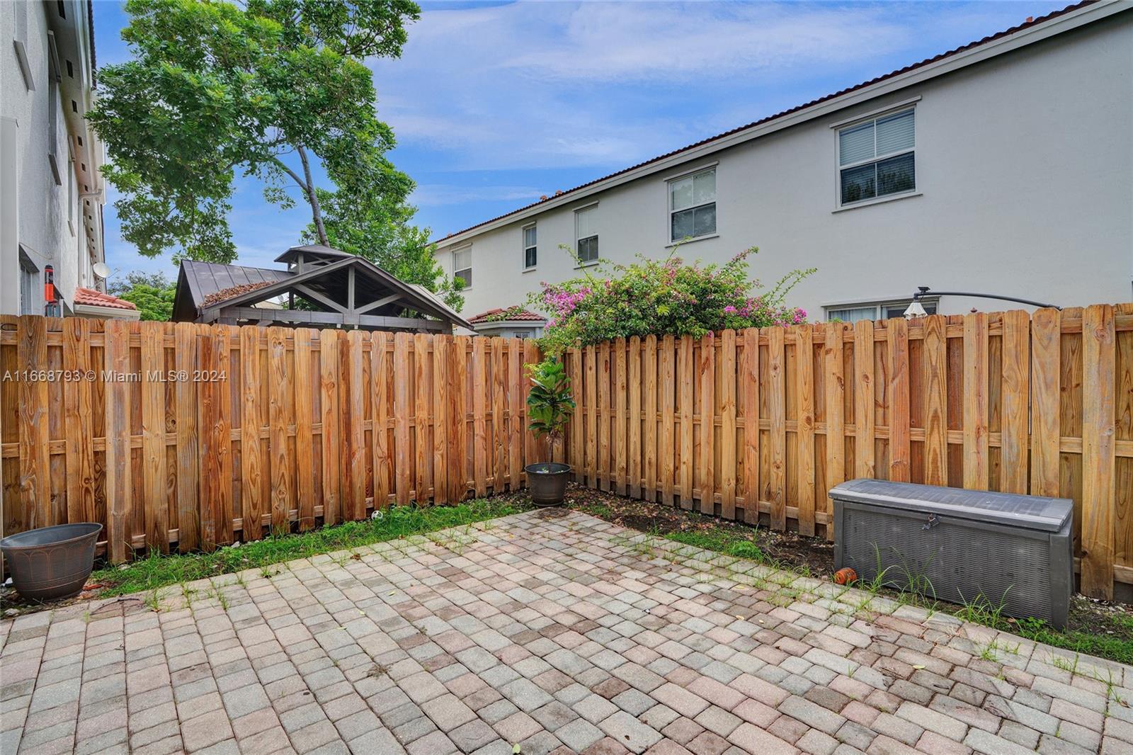 IVES DAIRY TOWNHOMES - Residential Lease