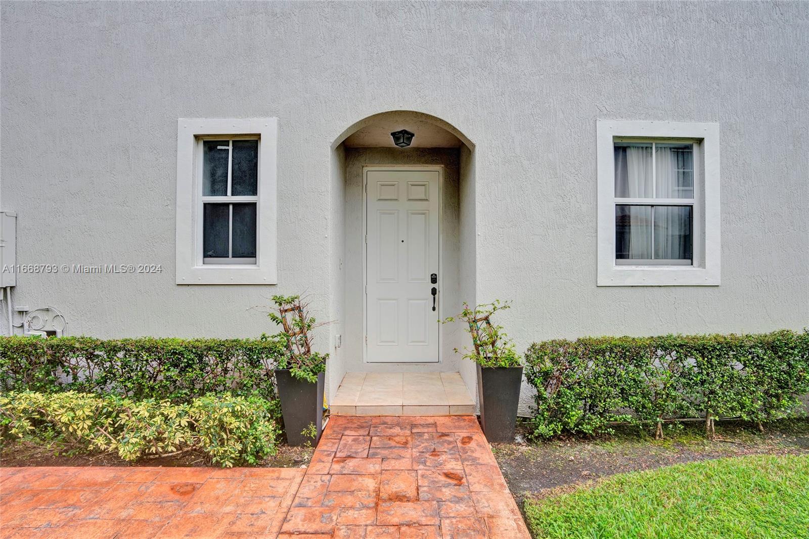 IVES DAIRY TOWNHOMES - Residential Lease