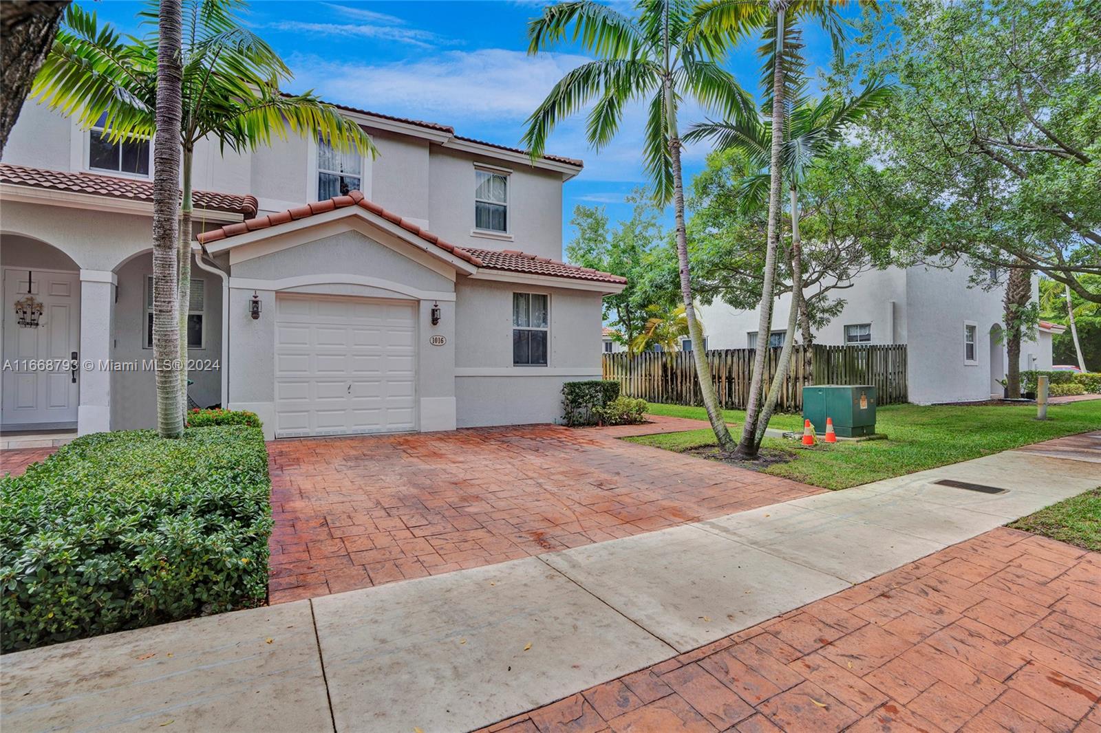 IVES DAIRY TOWNHOMES - Residential Lease