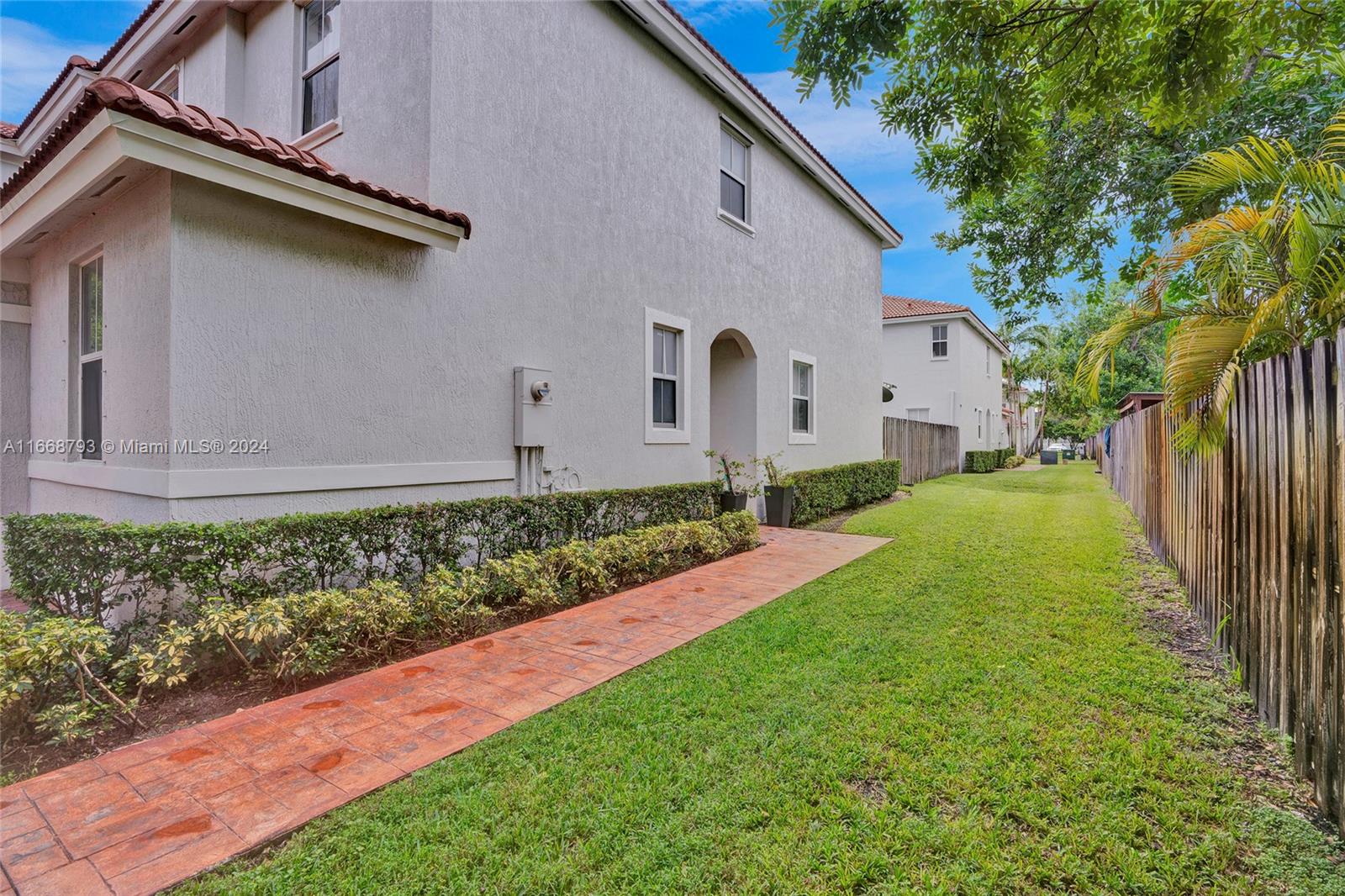 IVES DAIRY TOWNHOMES - Residential Lease