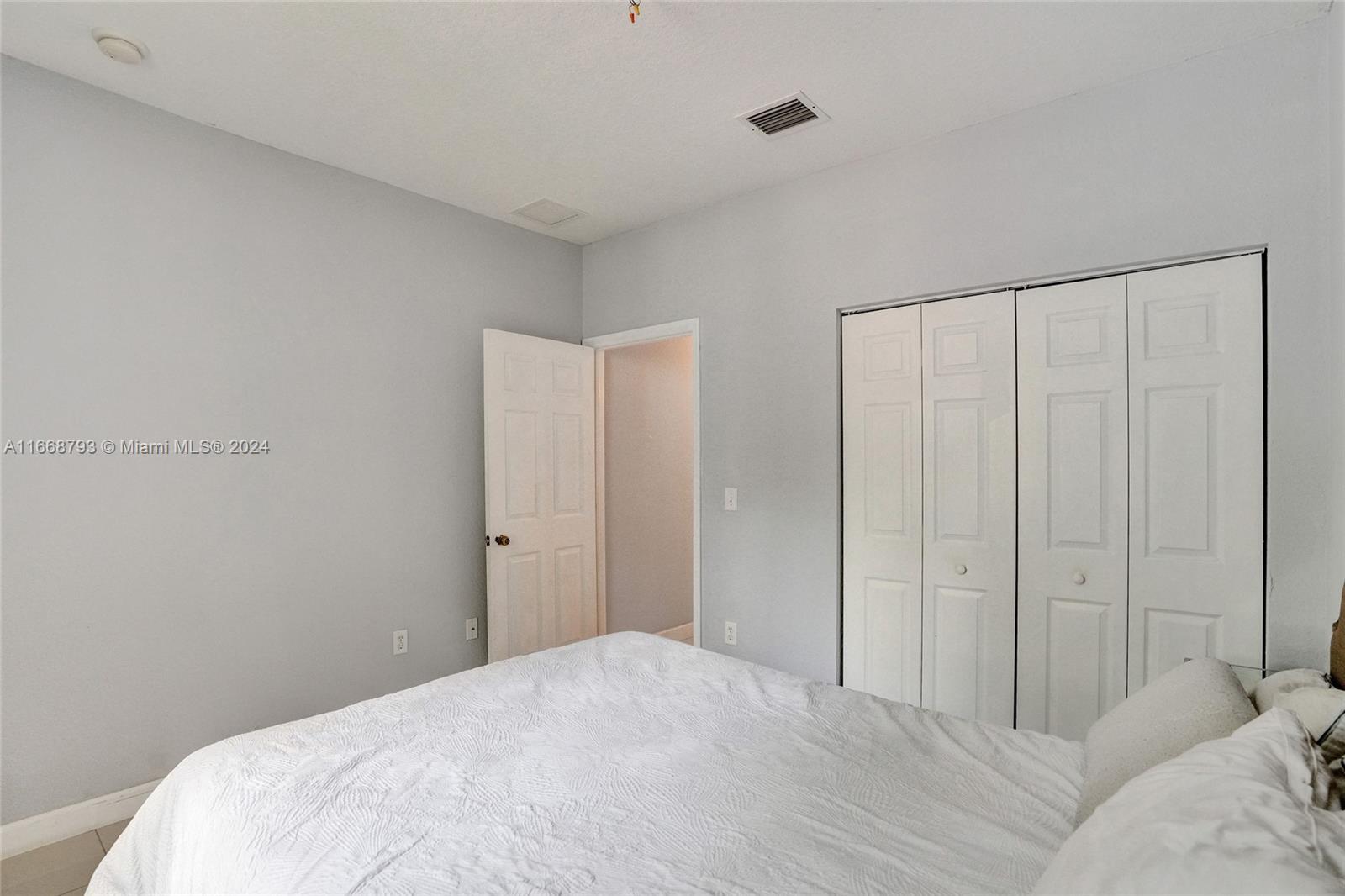 IVES DAIRY TOWNHOMES - Residential Lease