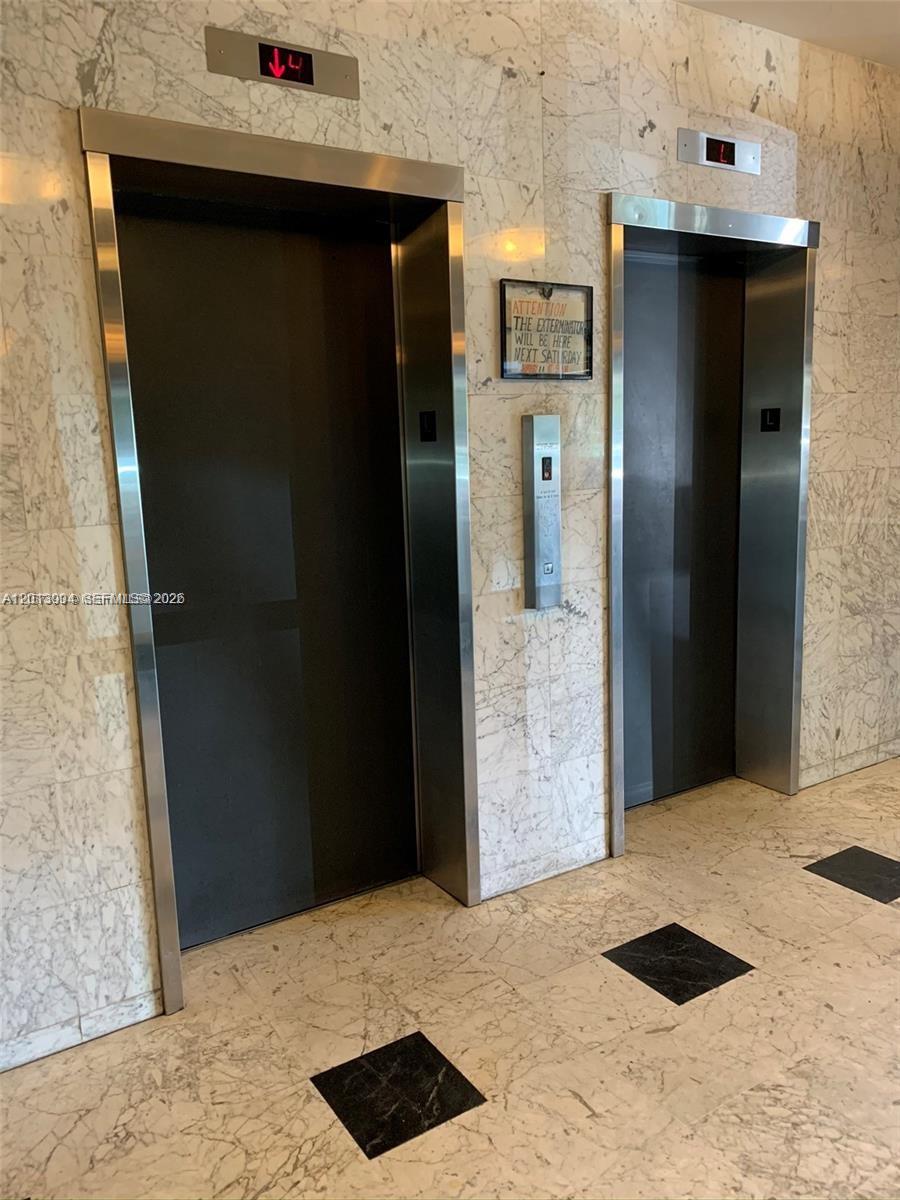 HARDING HALL CONDOMINIUM - Residential Lease