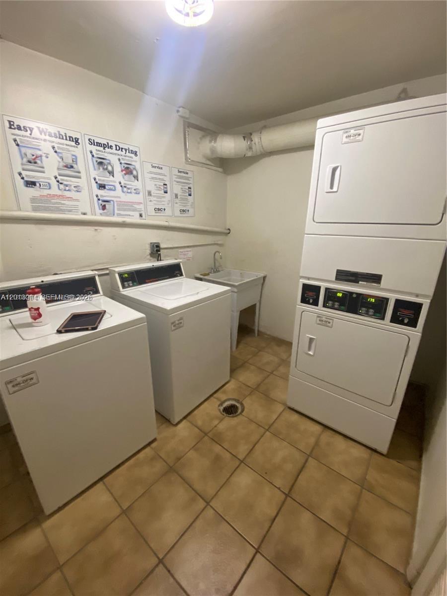 HARDING HALL CONDOMINIUM - Residential Lease