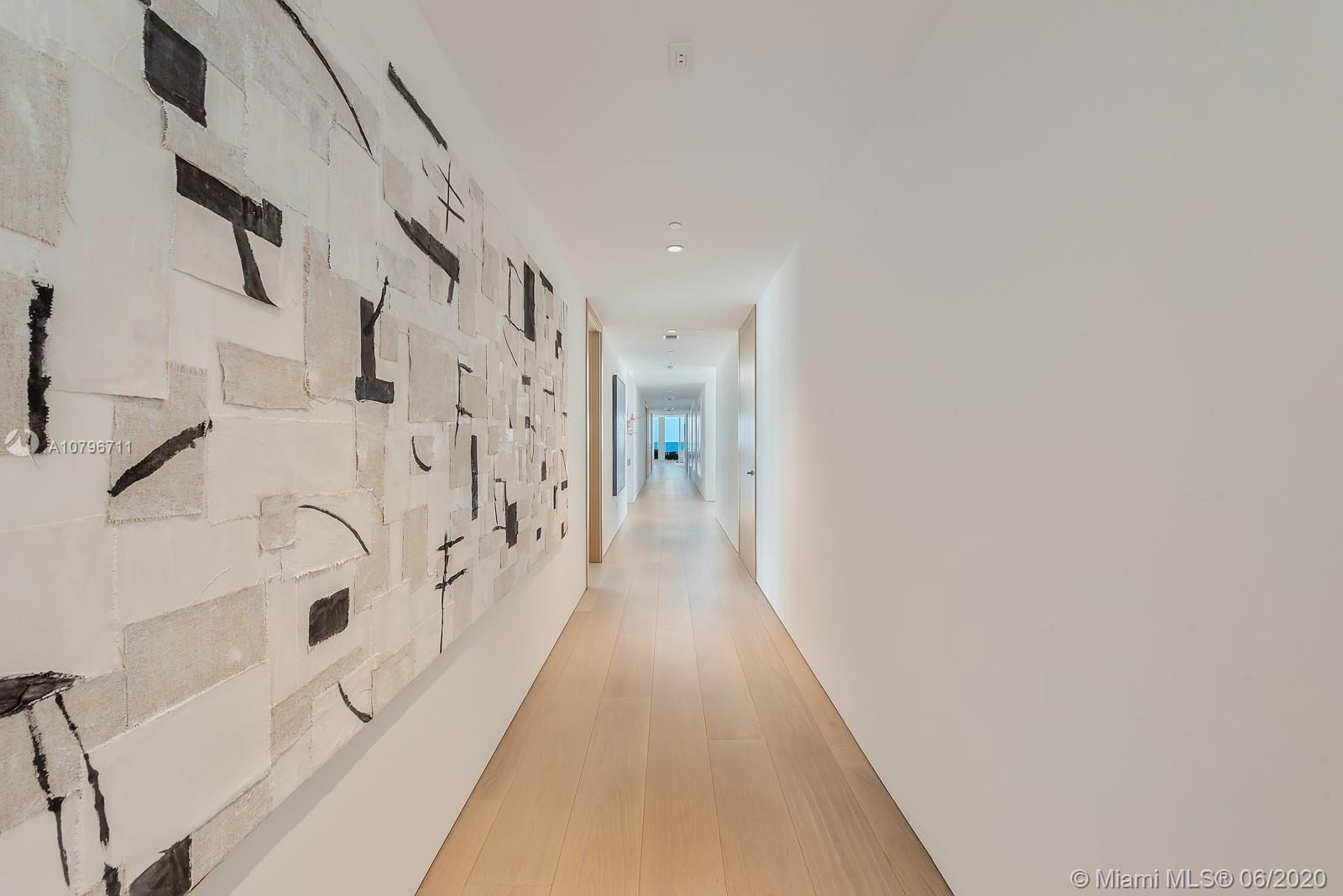 BEACH HOUSE 8 CONDO - Residential