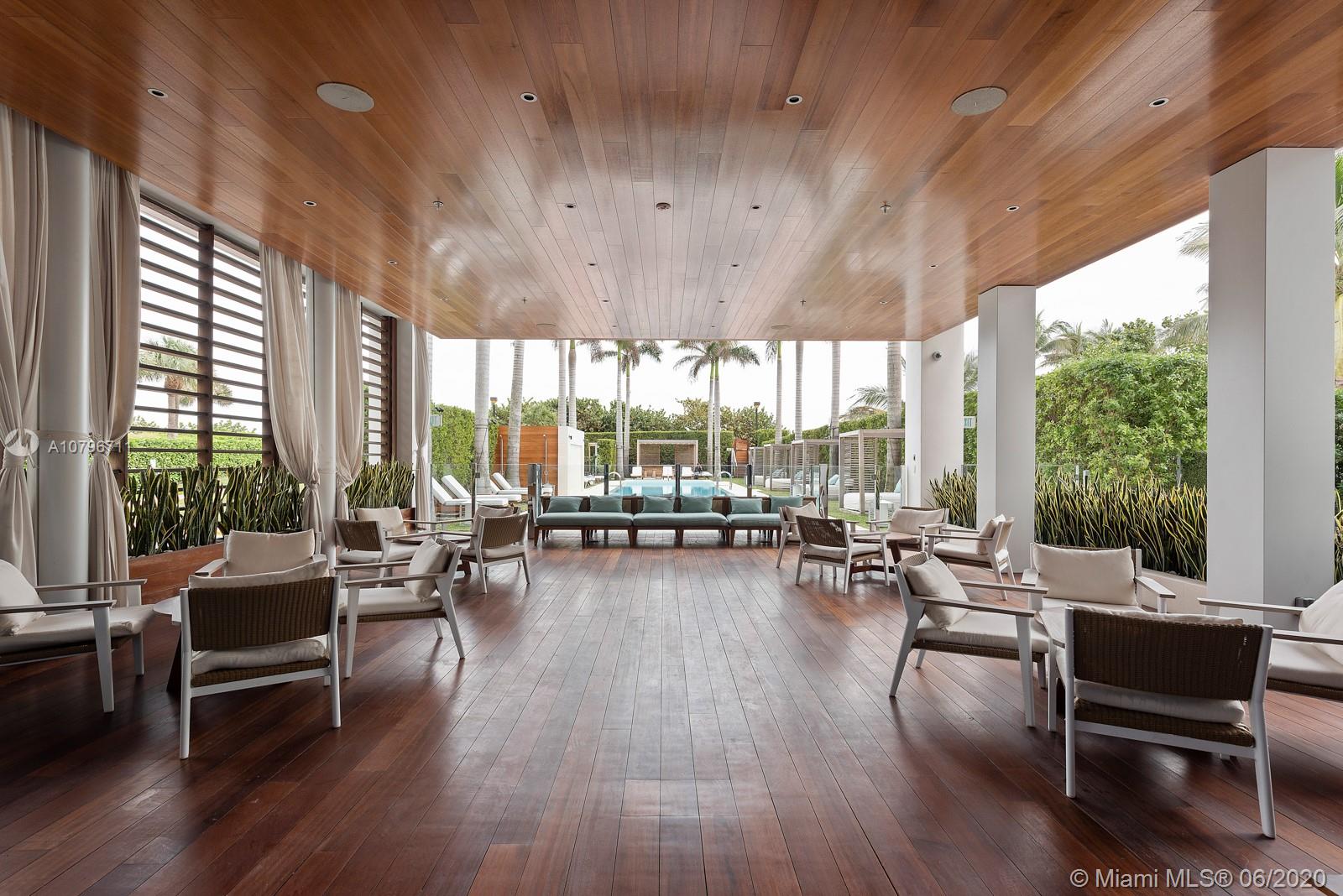 BEACH HOUSE 8 CONDO - Residential