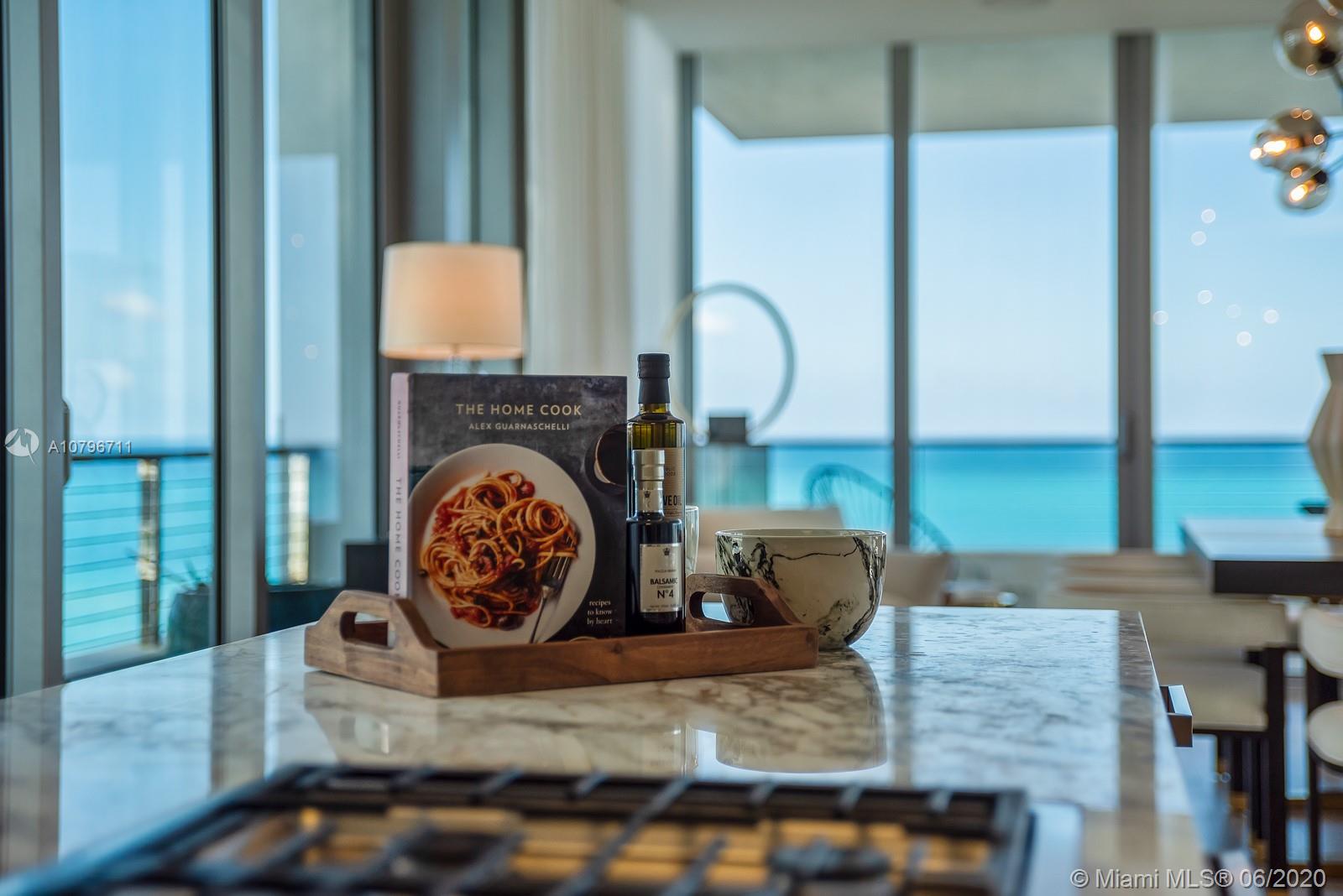 BEACH HOUSE 8 CONDO - Residential