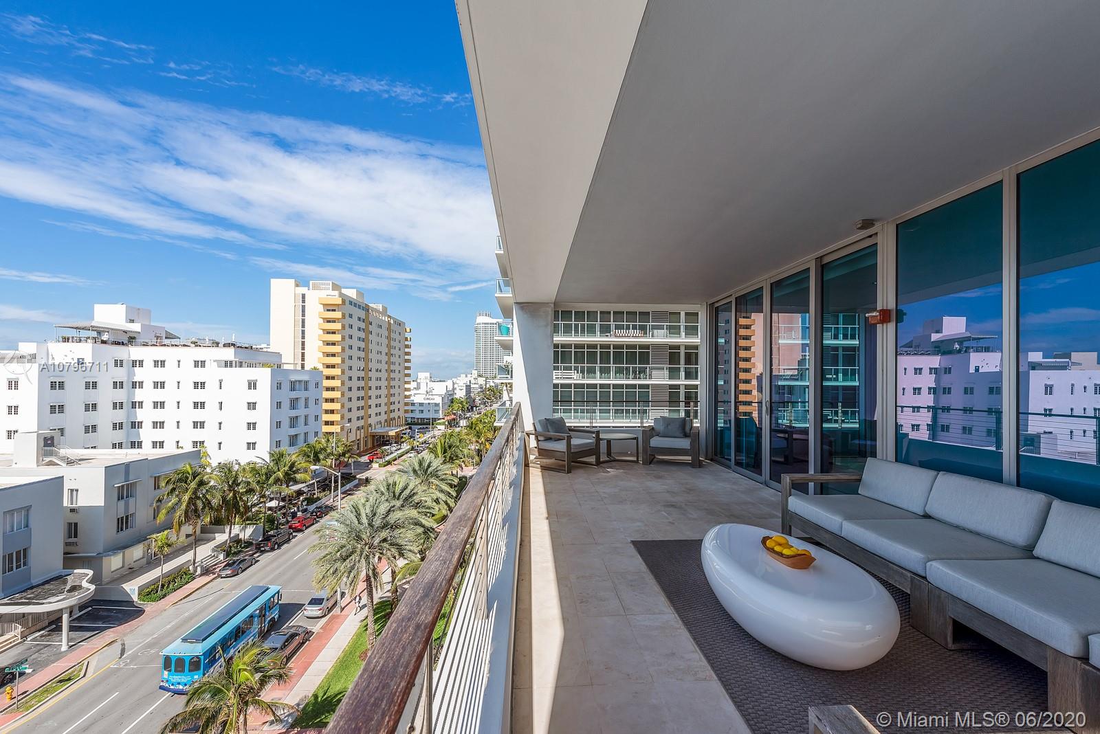 BEACH HOUSE 8 CONDO - Residential