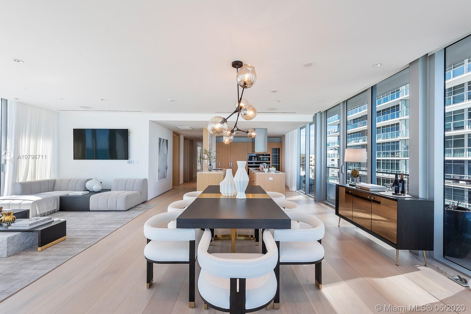 BEACH HOUSE 8 CONDO - Residential