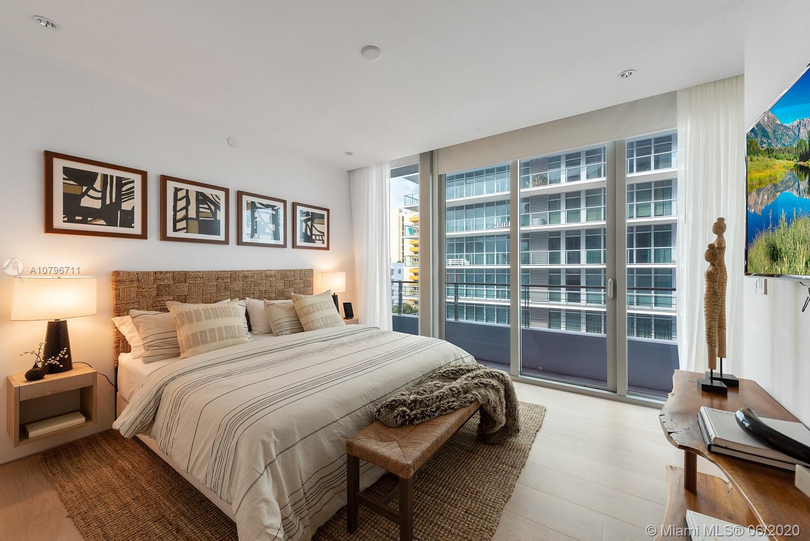 BEACH HOUSE 8 CONDO - Residential