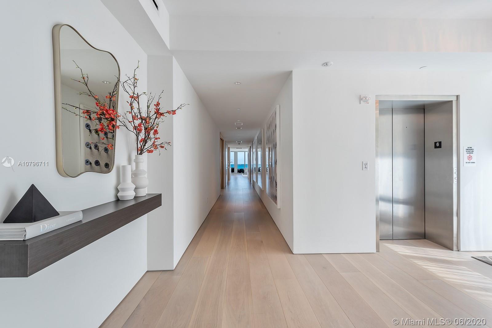 BEACH HOUSE 8 CONDO - Residential