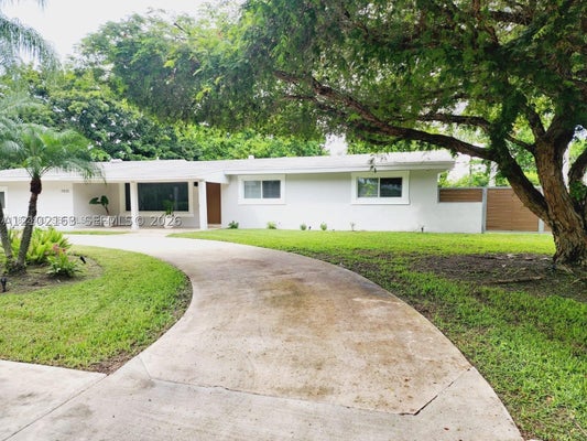 7425 SW 128TH ST, PINECREST, FL 33156 - Image 45ddd03ede930db8d71b50e585c8f5cc/2340735103