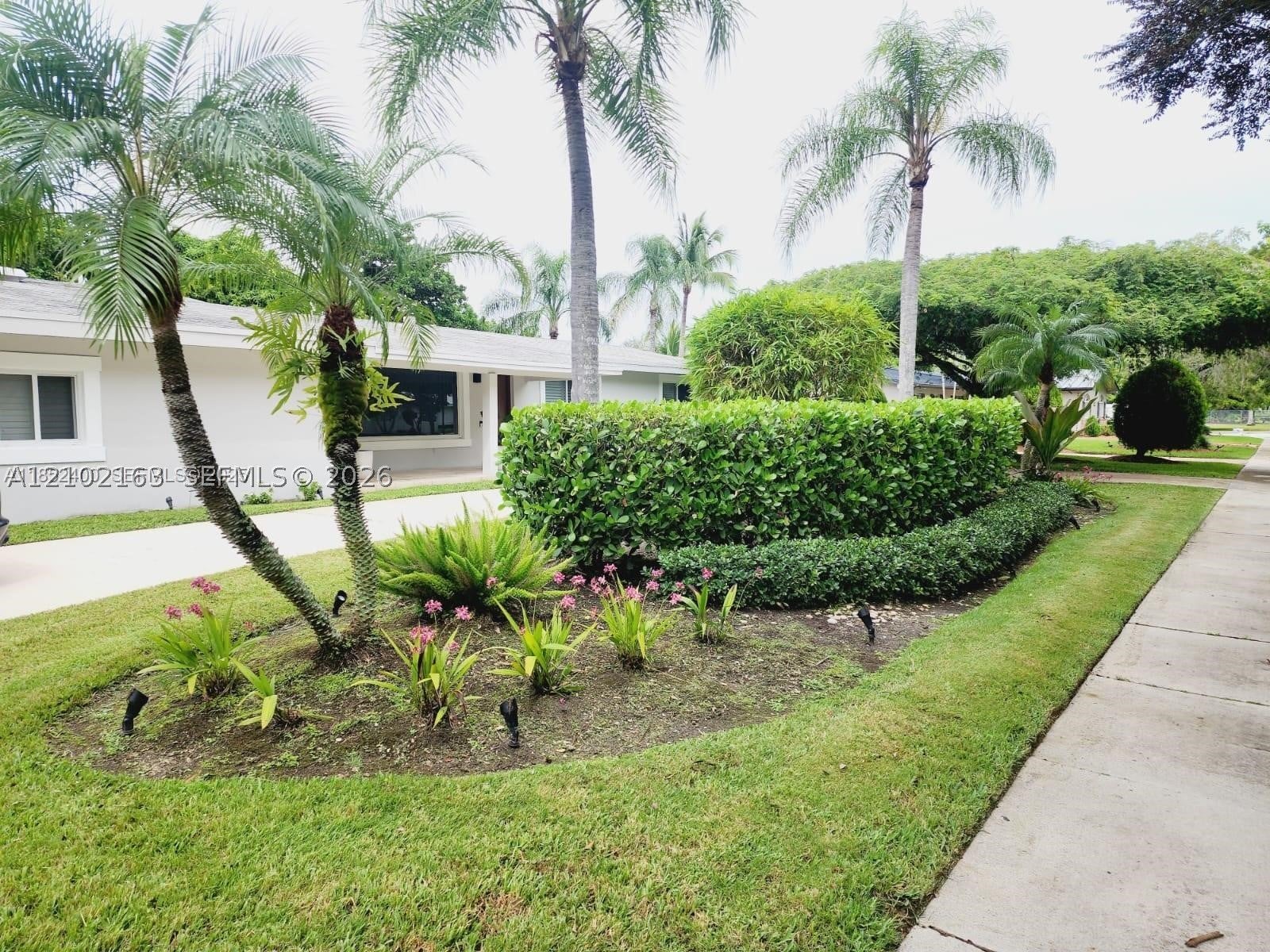 View photos, virtual tours, details... 7425 SW 128th St