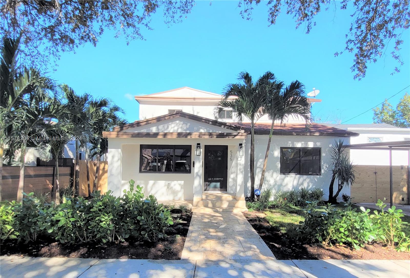 535 Nw 43rd St St, Miami, Broward County, Florida - 4 Bedrooms  
2 Bathrooms - 