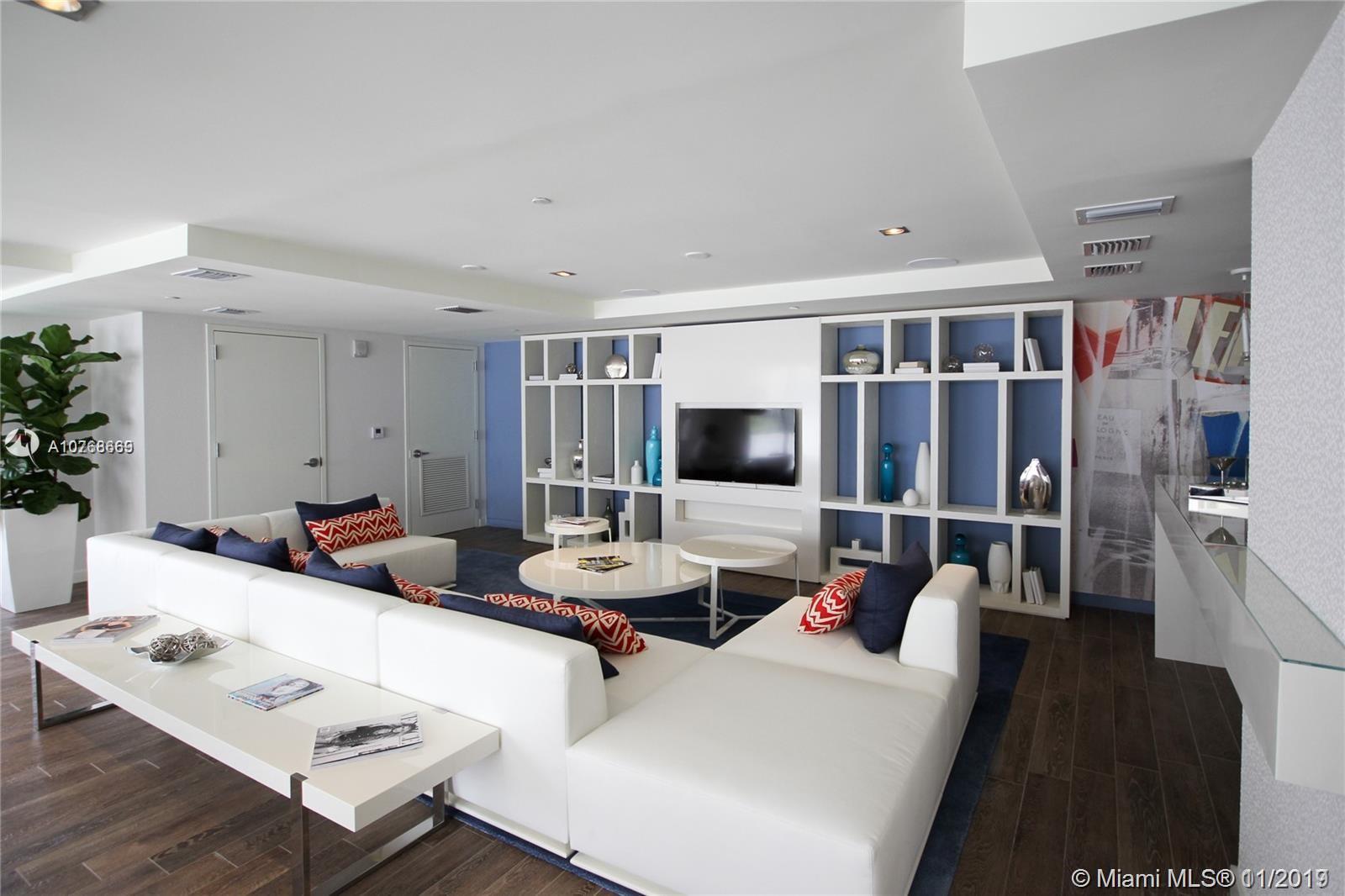 Baltus House - Residential