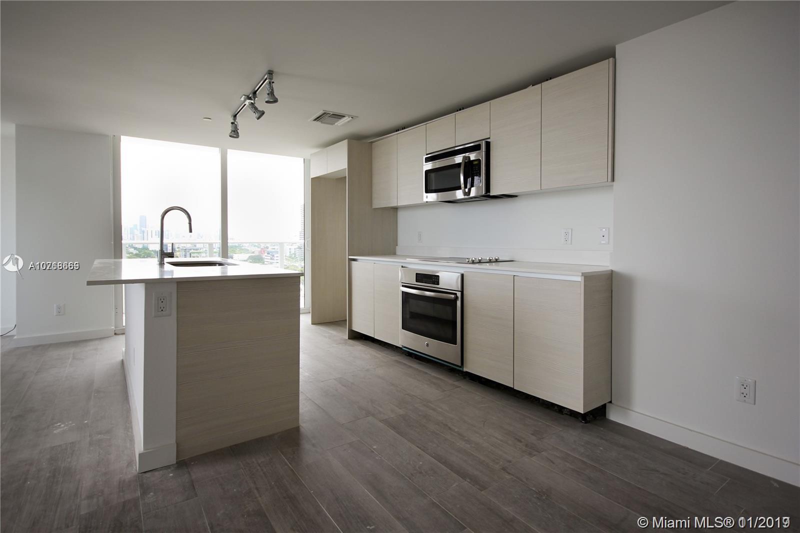 Baltus House - Residential