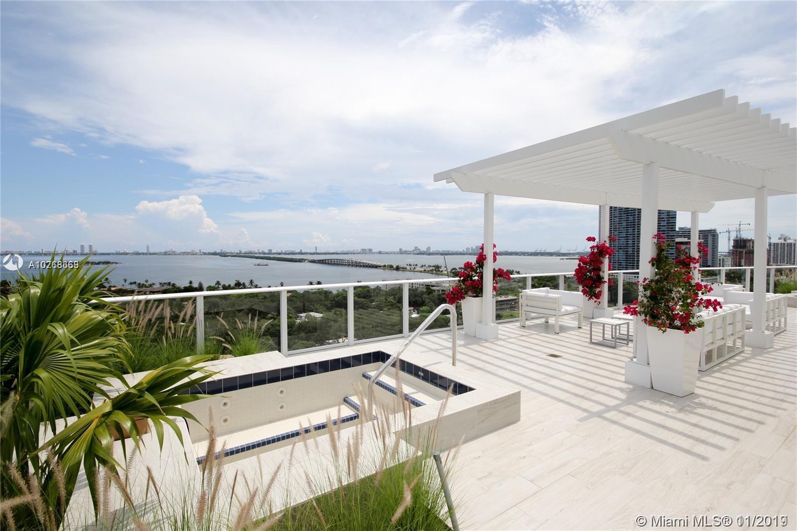 Baltus House - Residential