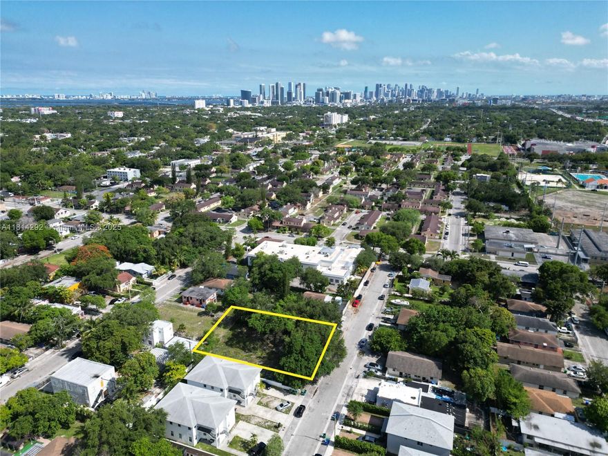 We are proud to present a prime development opportunity: a 12,500 sq. ft. T3-O residential lot in the heart of Little River. Zoned to build up to 4 units, this property is ideally located in one of Miami’s fastest-growing neighborhoods, with ongoing revitalization and significant investment transforming the area. Perfect for local developers looking to capitalize on the surge of new projects and community enhancements in Little River.