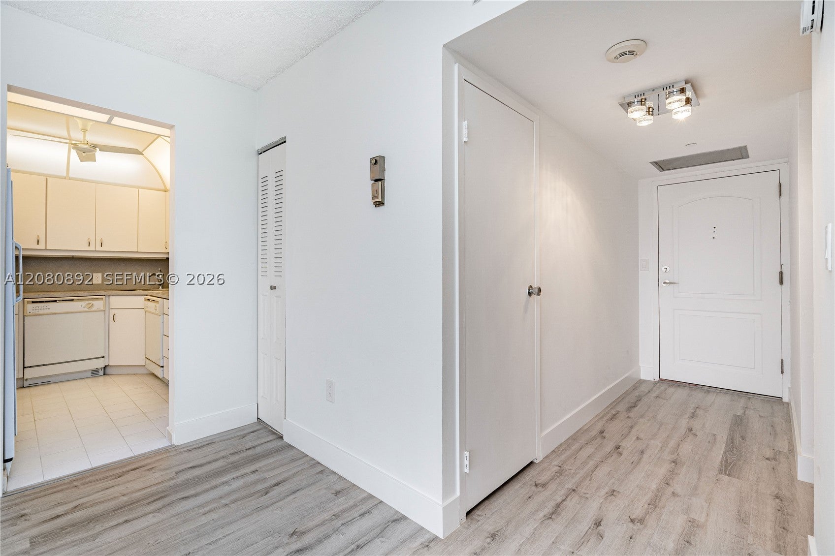 3625 N Country Club Dr 901