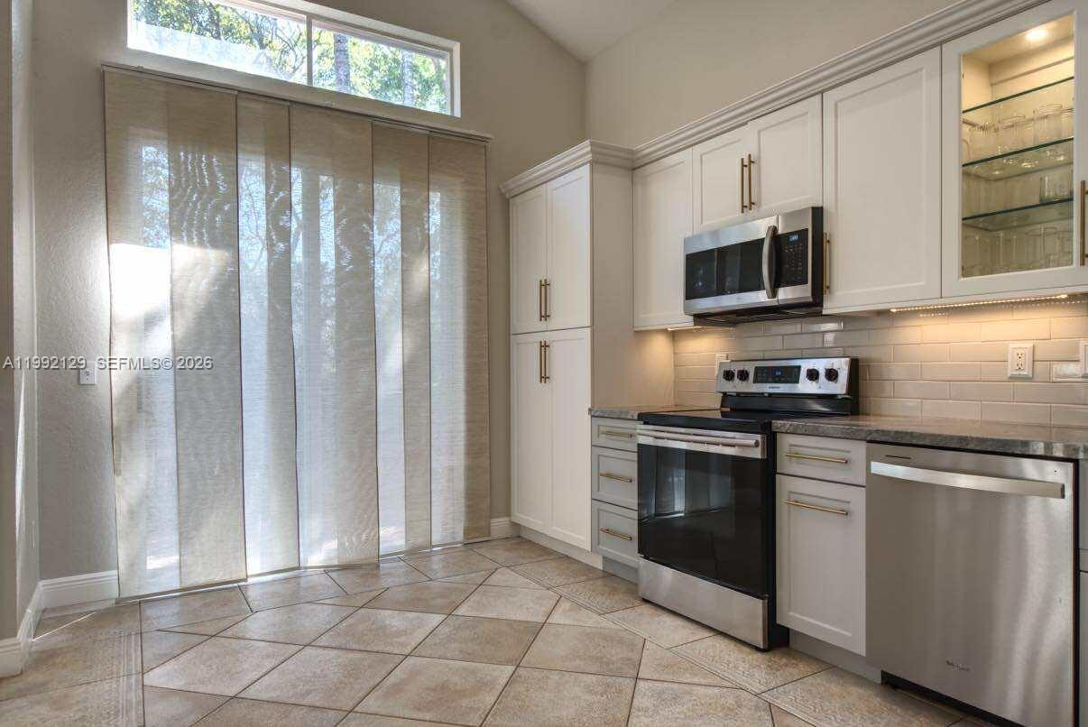 TOWNGATE - Residential