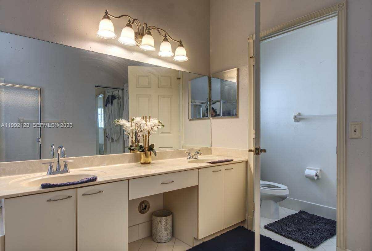 TOWNGATE - Residential