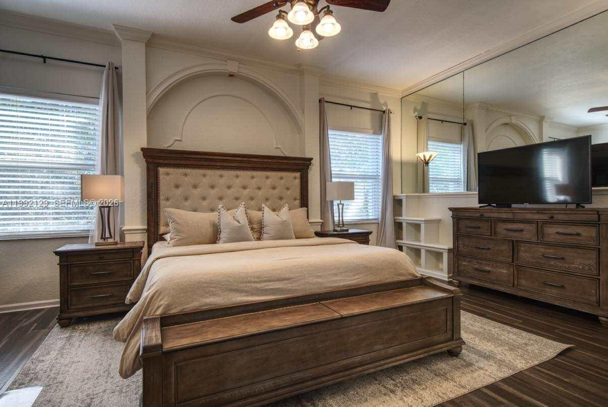 TOWNGATE - Residential