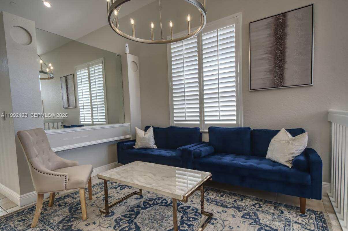 TOWNGATE - Residential