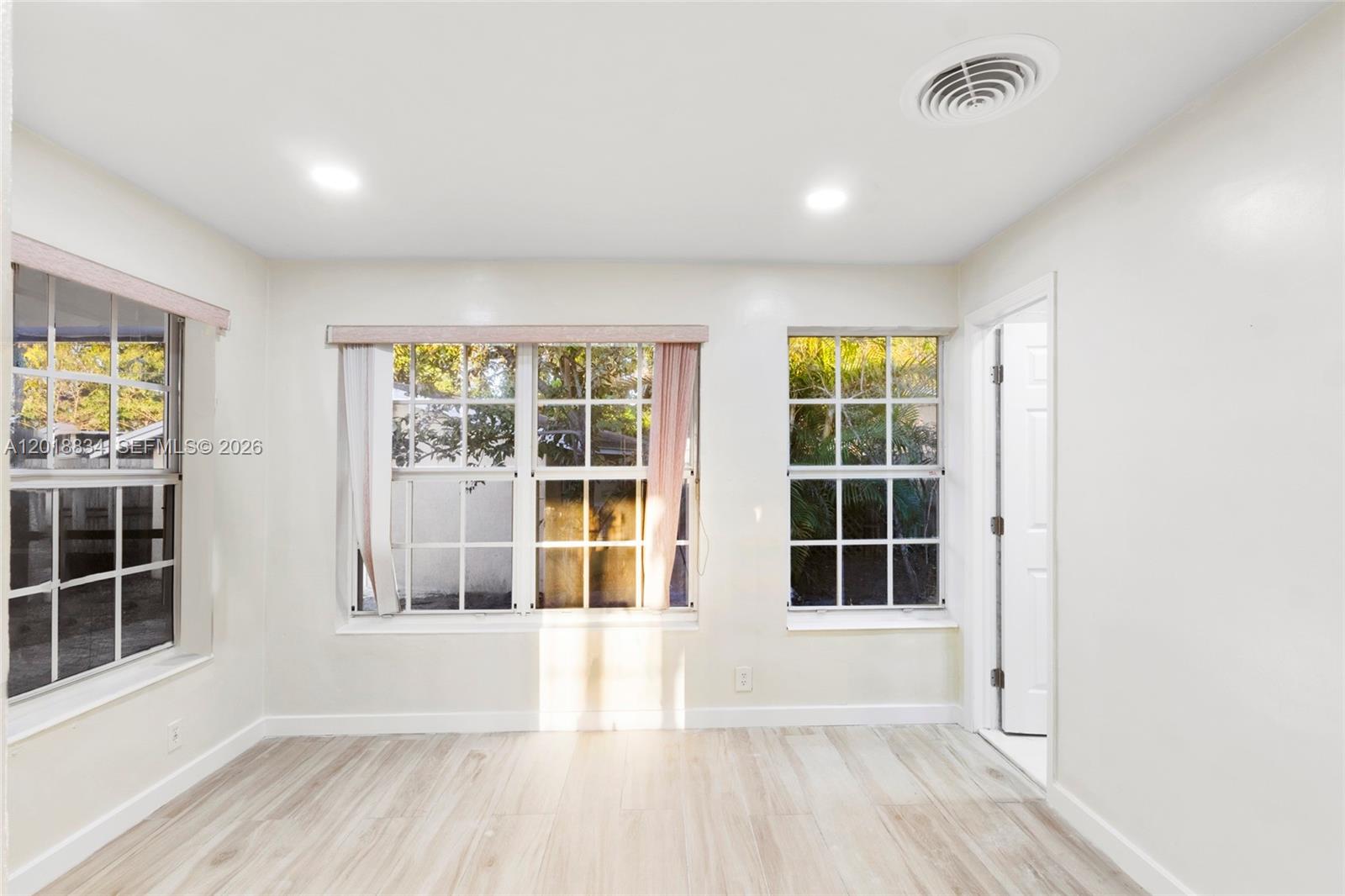 MIRAMAR SEC 6 - Residential