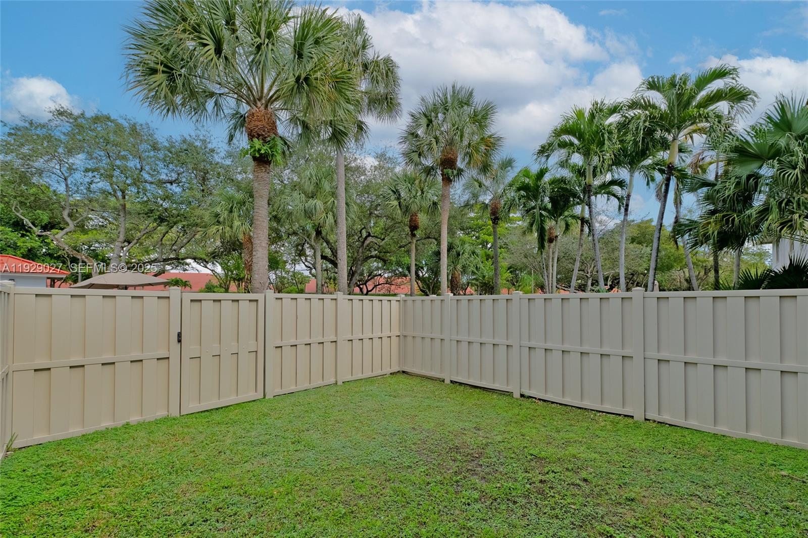 PALM AIRE CYPRESS COURSE - Residential Lease