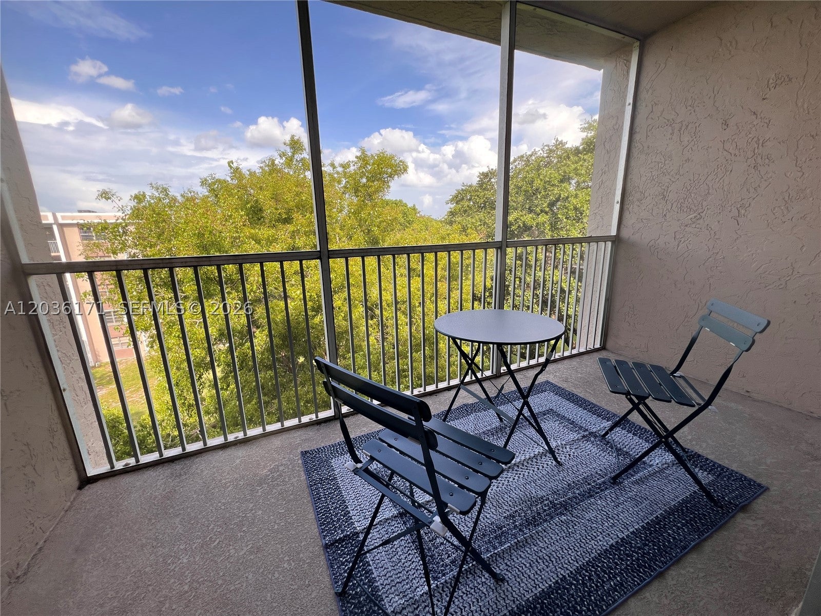 1075 Riverside Dr 505, Coral Springs FL 33071