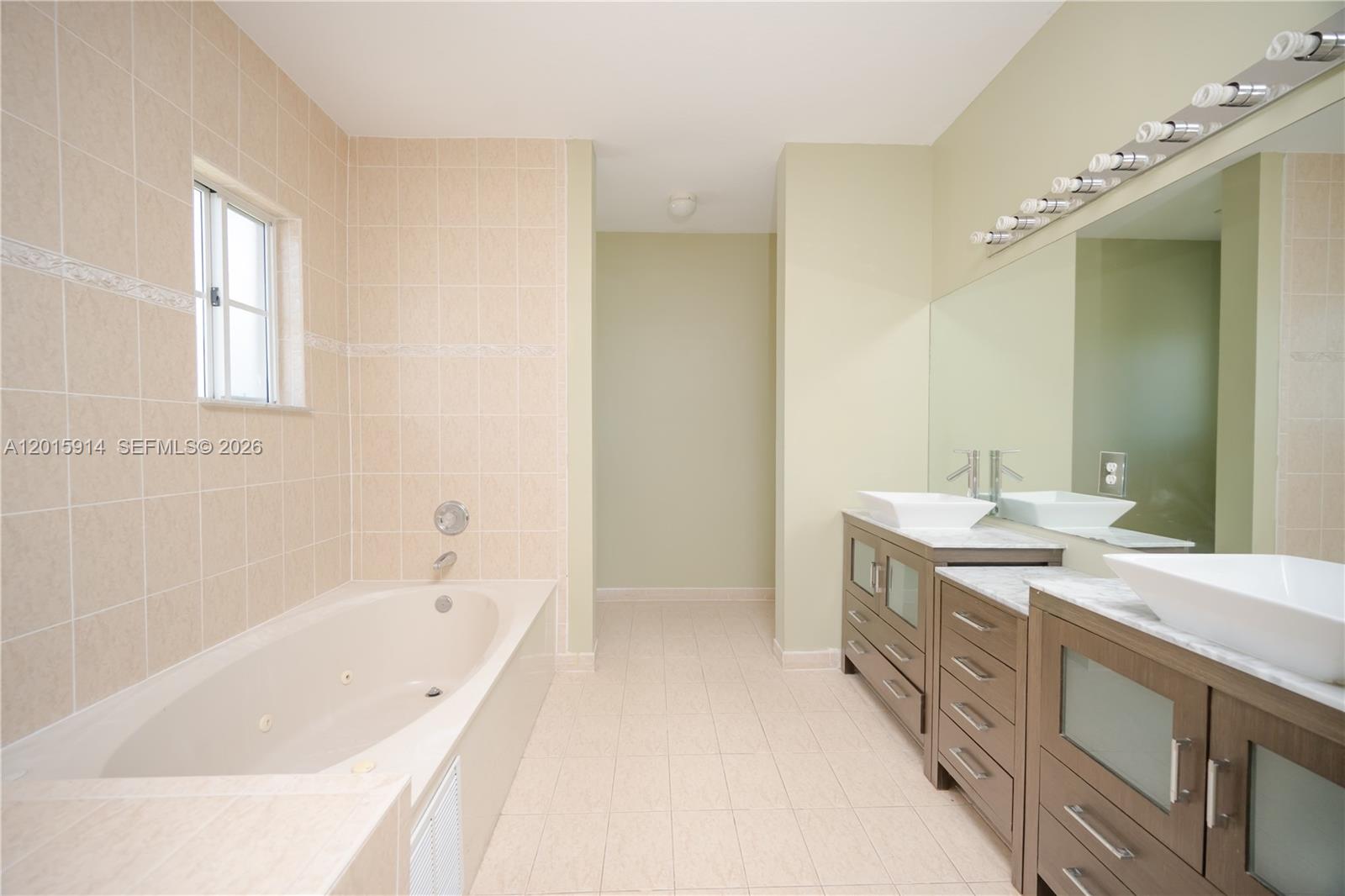 CARMENS PLACE - Residential