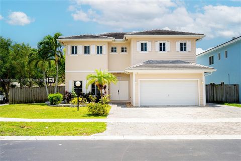 2890 NE 4th St Homestead FL 33033