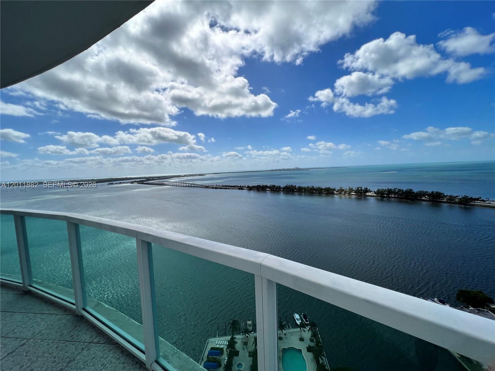 2101 Brickell Ave 3205
